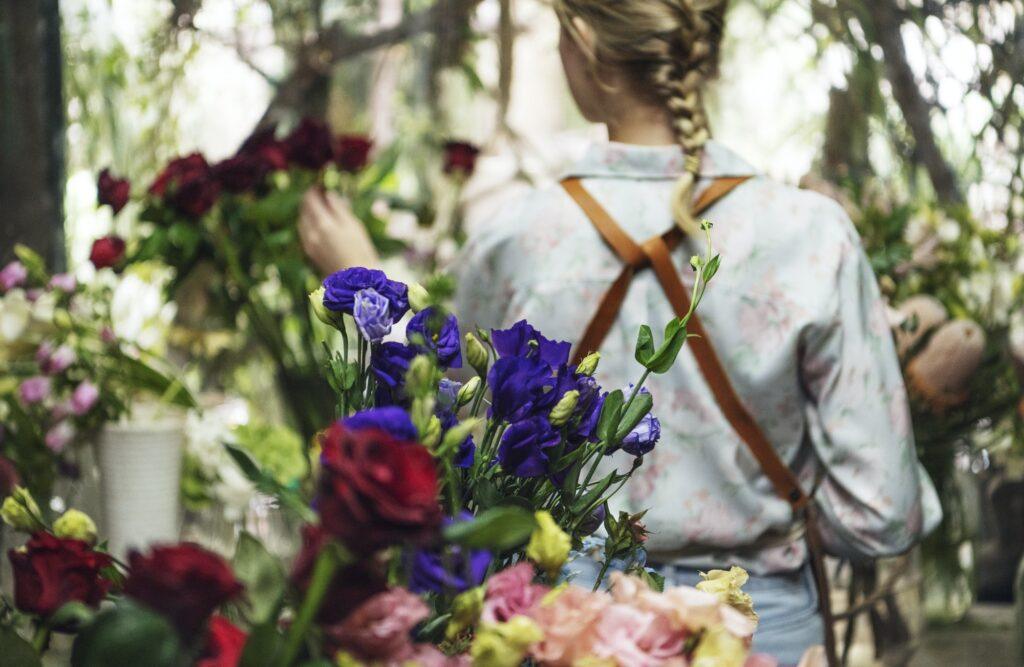 Finding the Perfect Flower Shop Near Me in Atlanta for Same-Day Flower Delivery
