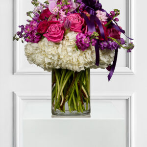 Hot Pink Romance: Elegant Roses & Lilies for Love Moments